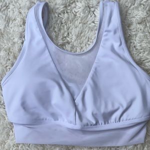 ALO YOGA BRA WHITE SIZE XS - new without tags!